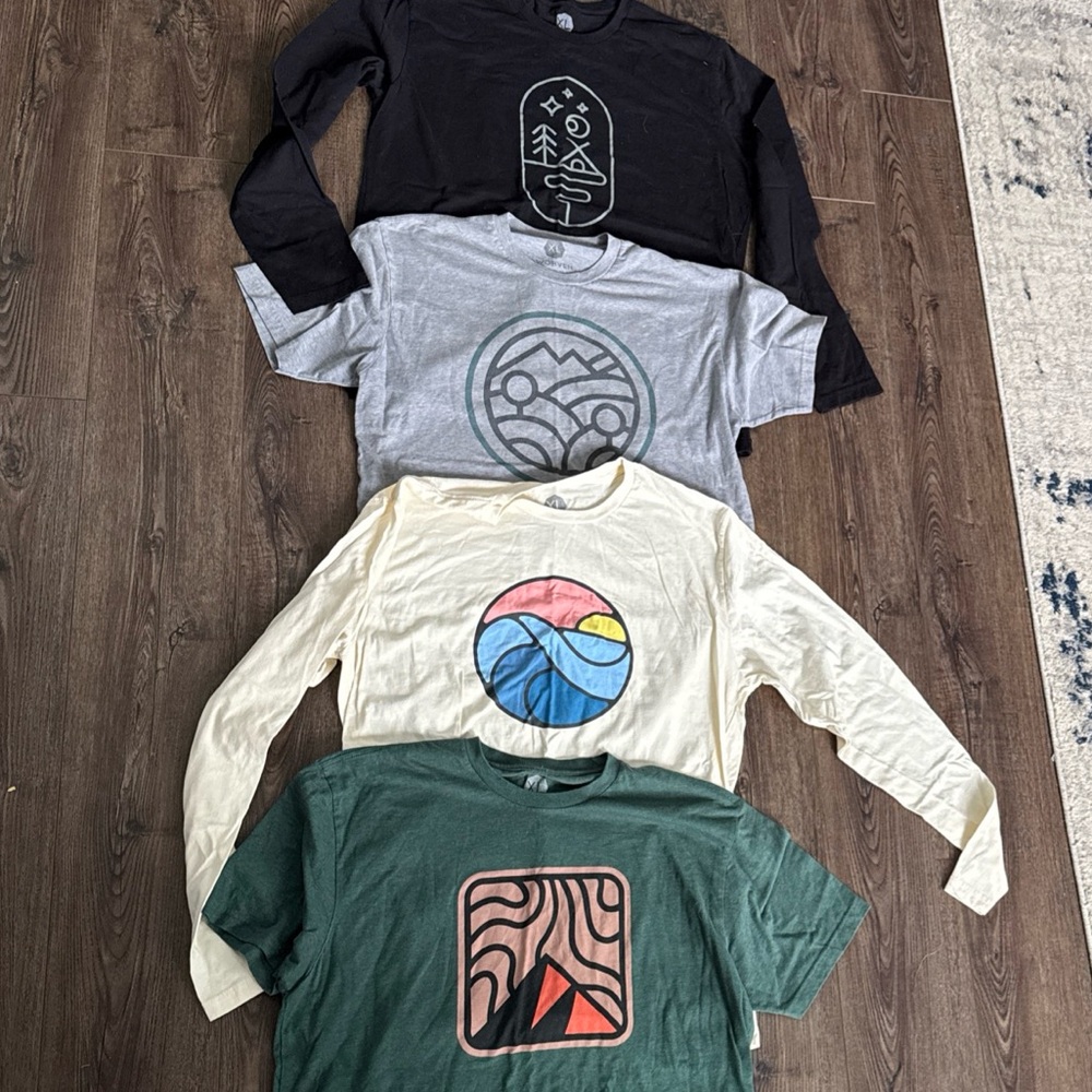 WOHVEN graphic tShirts Lot Of 4 Size XL